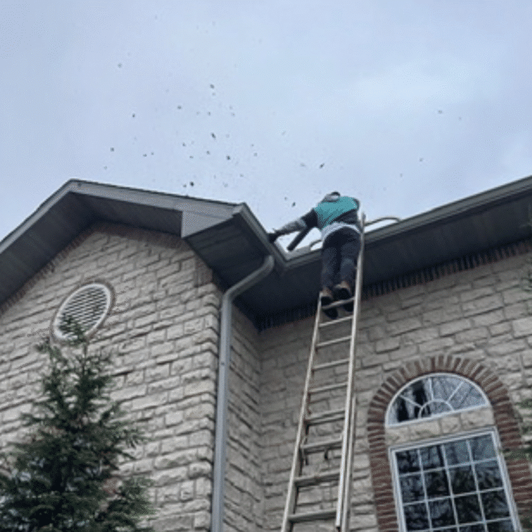 gutter cleaning company in chesterfield mo